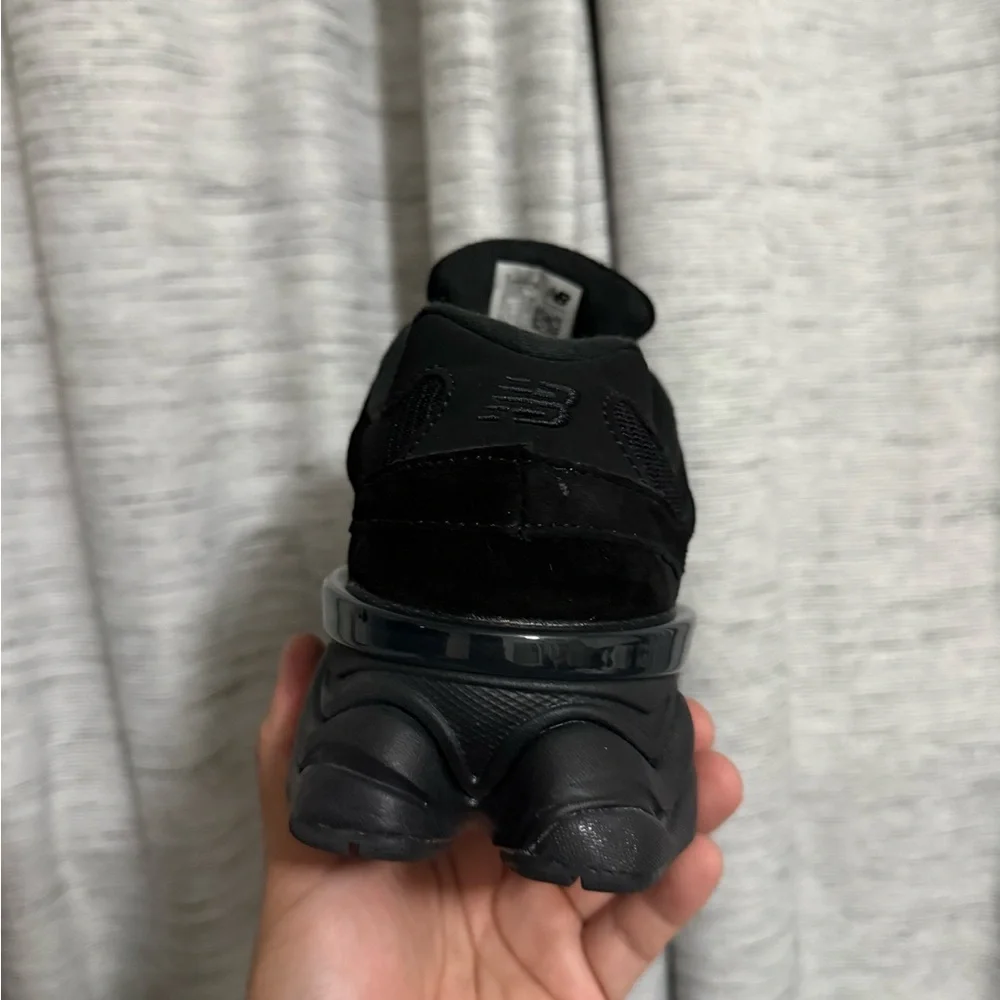 New Balance Men's Black Chunky Athletic Sneakers - Picture 11 of 13